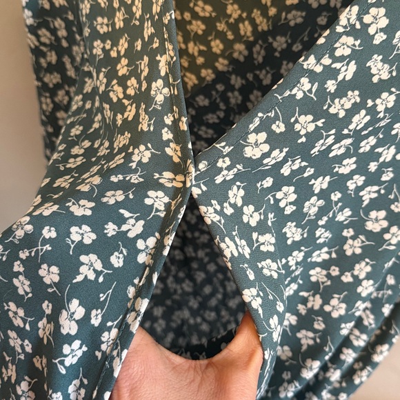 Sienna Sky spring floral top - Picture 3 of 5